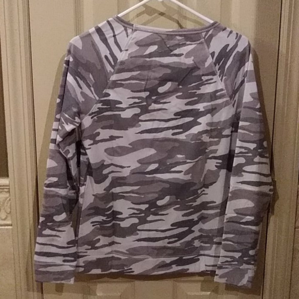 ❤Woman's light weight sweatshirt❤ - Picture 2 of 3